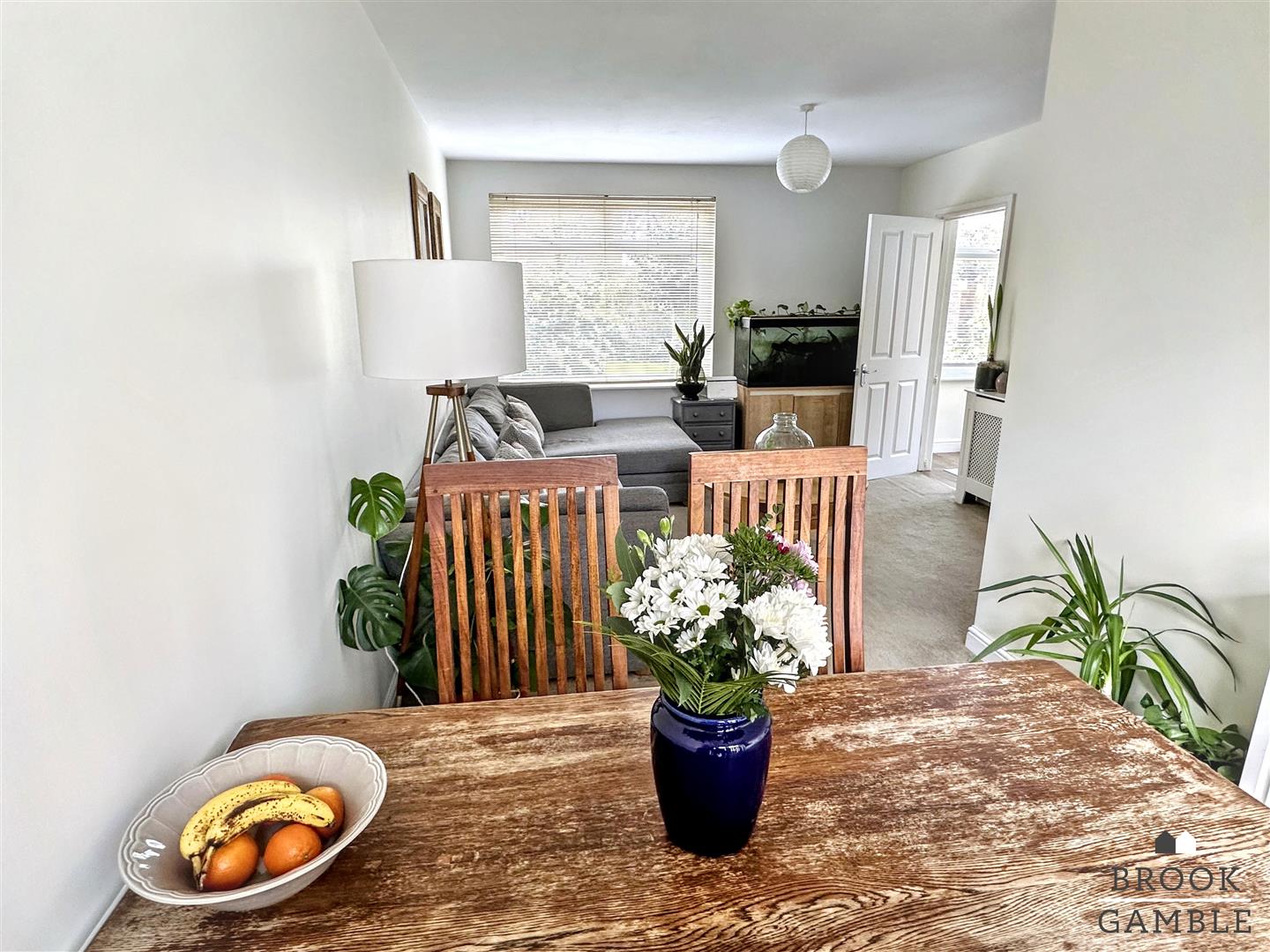 4 Bedroom House. Langney Rise in Eastbourne,  5